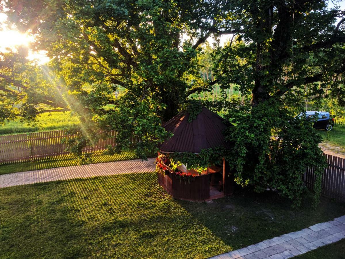 Naktsmitne Lubana Hotell Exteriör bild